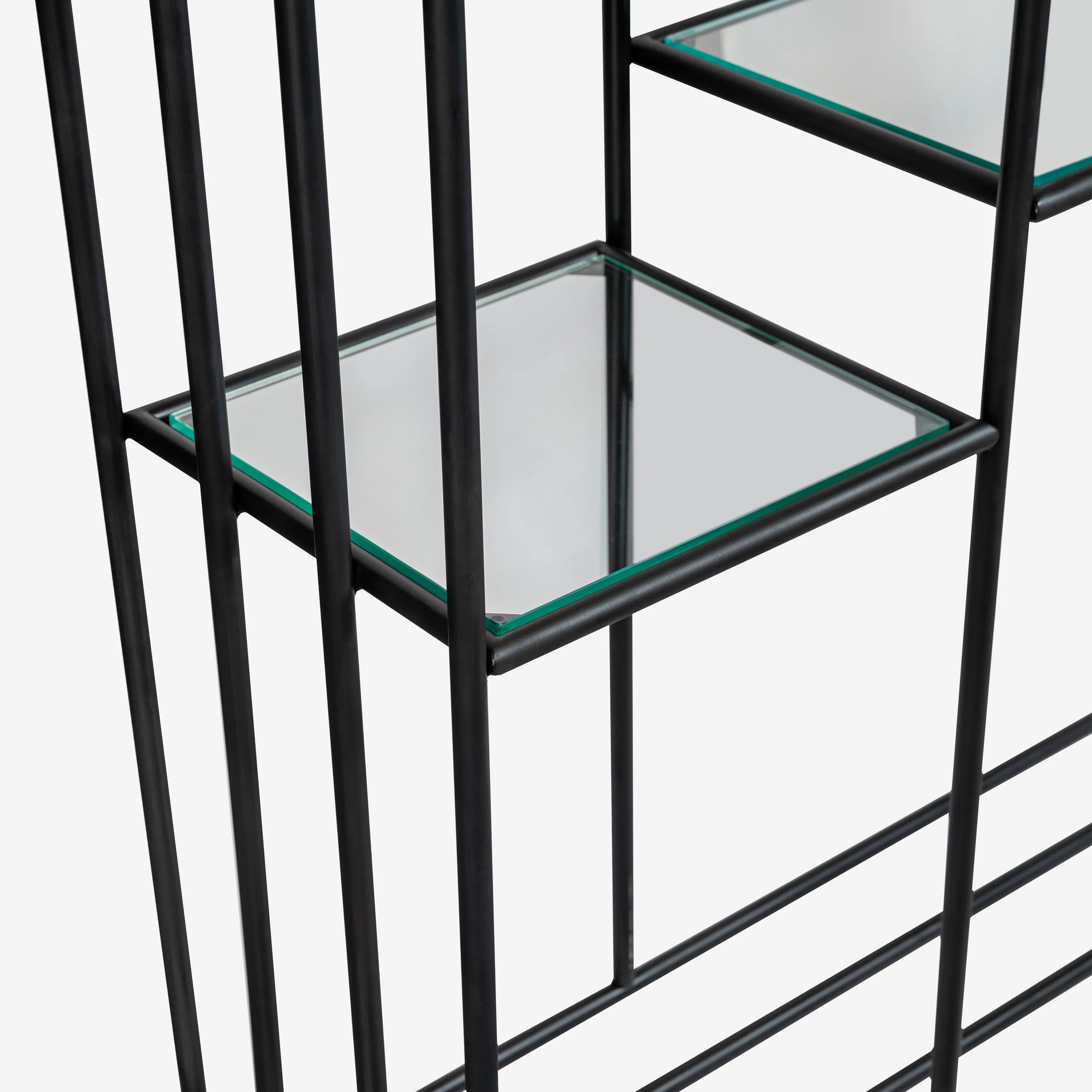 Galen Shelf Black